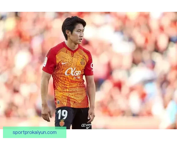 李刚仁在巴黎的表现稳健，状态逐渐回暖，备受关注。