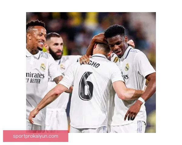 楚阿梅尼传球视野展现顶级中场潜质，本赛季表现稳健待